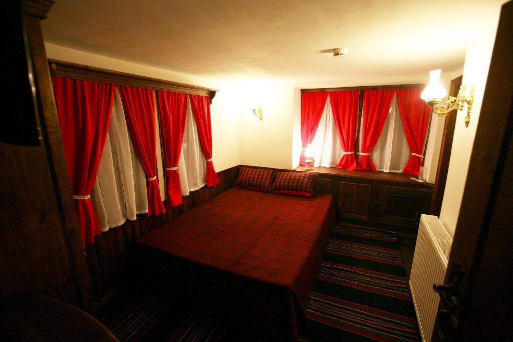 Djudjeva Kyshta Hotel باناجيريشت الغرفة الصورة