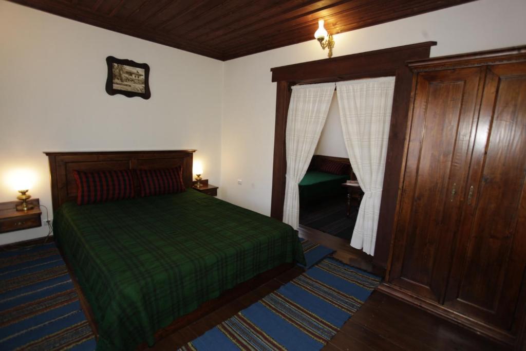 Djudjeva Kyshta Hotel باناجيريشت الغرفة الصورة