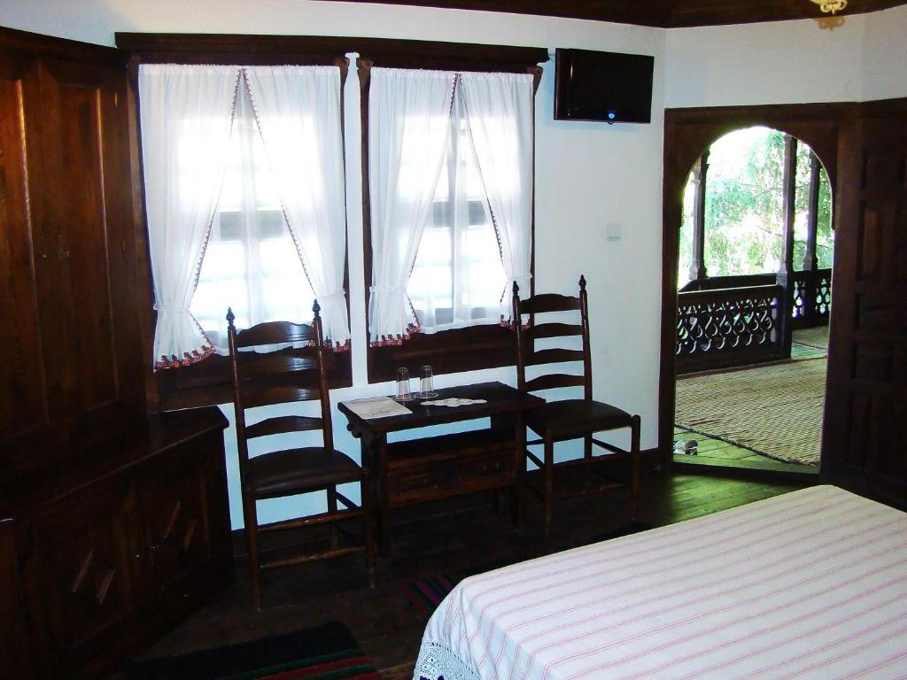 Djudjeva Kyshta Hotel باناجيريشت الغرفة الصورة